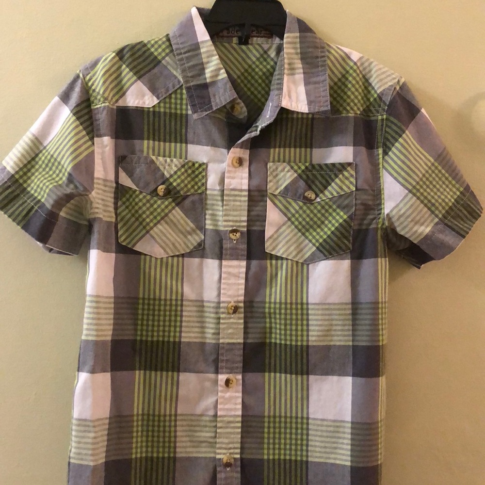 Boys button up shirt Size 7